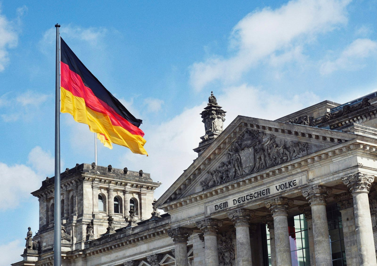 Sozialstaat 2026: Was die Reformpläne bedeuten und warum Merz auf unserem Ortsausgangsschild steht - Subthiel - Marco Thiel