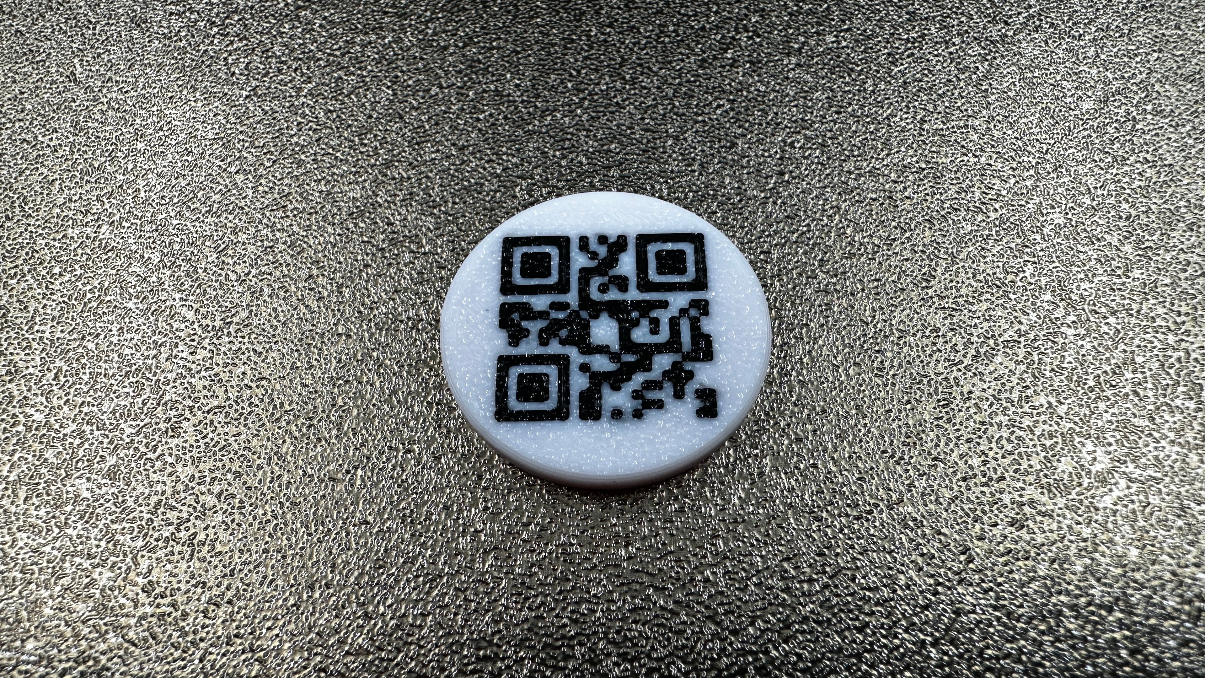 Einkaufswagen-Chip „Erhobene Faust“ (20er-Pack)